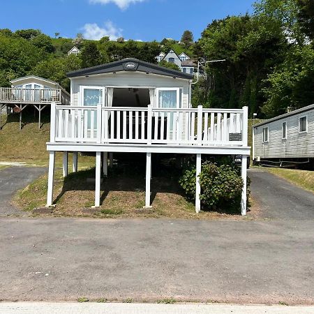 Balmoral Villa Pendine Bagian luar foto